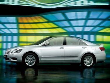 Toyota Aurion I, Седан — вид слева