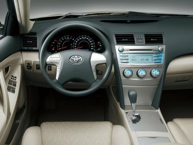 Toyota Aurion I, Седан — передняя панель