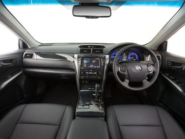 Toyota Aurion II, Седан — передняя панель