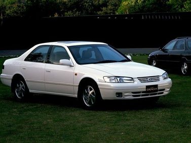 Toyota Camry IV (XV20)، سيدان Gracia — منظر أمامي أيمن