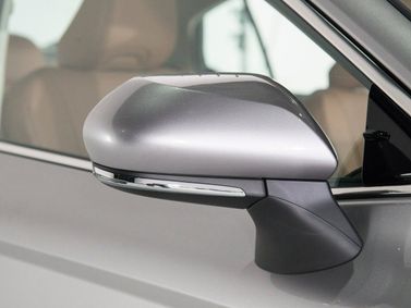 Toyota Camry التاسع (XV80) سوق الصين التاسع (XV80)، سيدان — مرآة جانبية
