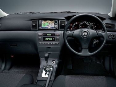 Toyota Corolla ix (e120، e130)، واجون 5 أبواب Fielder — لوحة القيادة
