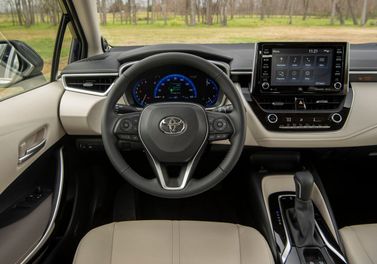Toyota Corolla XII (E210)، سيدان Sporty — منطقة السائق