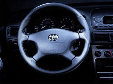 Toyota Corolla عملية فيس ليفت VIII (E110)، سيدان — عجلة القيادة