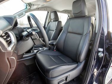 Toyota Fortuner فيس ليفت الثاني، دفع رباعي 5 أبواب — منطقة السائق