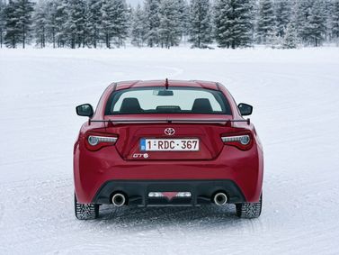 Toyota GT86 I Рестайлинг, Купе — вид сзади