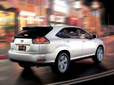 Toyota Harrier II (XU30), Внедорожник 5 дв. — вид сзади справа