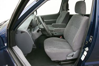 Toyota HiAce عملية فيس ليفت XH10، ميني فان — المقاعد الأمامية