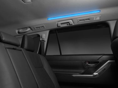 Toyota Innova ثالثًا، فان مدمج — المقاعد الخلفية