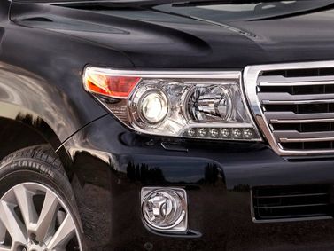 Toyota Land Cruiser 200 Series 200 Series Facelift 1، دفع رباعي 5 أبواب — المصباح الأمامي