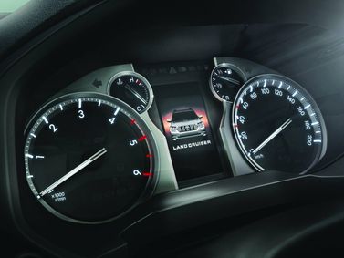 Toyota Land Cruiser Prado 150 Series 150 Series Facelift 2، دفع رباعي 5 أبواب — لوحة العدادات