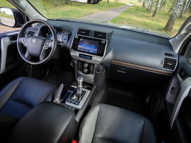 Toyota Land Cruiser Prado 150 Series 150 Series Facelift 2، دفع رباعي 5 أبواب — لوحة القيادة