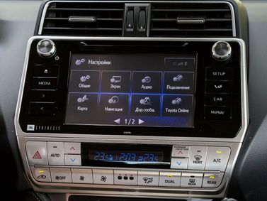 Toyota Land Cruiser Prado 150 Series 150 Series Facelift 2، دفع رباعي 5 أبواب — شاشة نظام المعلومات والترفيه