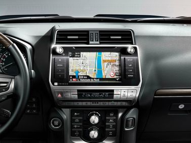 Toyota Land Cruiser Prado 150 Series 150 Series Facelift 2، دفع رباعي 5 أبواب — الكونسول الوسطي