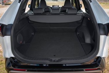 Toyota RAV4 V (XA50)، دفع رباعي 5 أبواب — حجرة الأمتعة