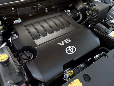 Toyota RAV4 III (XA30)، دفع رباعي 5 أبواب — حجرة المحرك