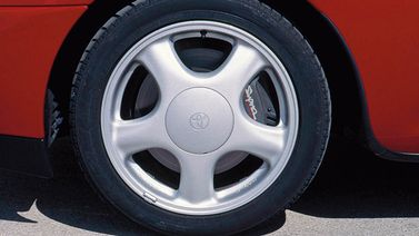 Toyota Supra IV (A80)، كوبيه — جنط العجلة