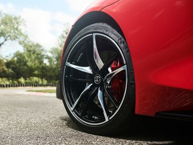 Toyota Supra V (A90)، كوبيه — جنط العجلة