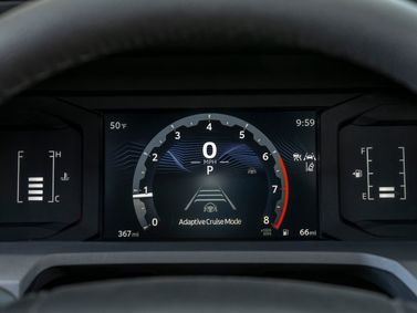 Toyota Tacoma رابعاً، بيك أب بكابينة مزدوجة — لوحة العدادات