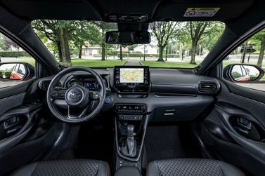 Toyota Yaris IV (XP210), Хэтчбек 5 дв. — место водителя