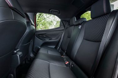 Toyota Yaris IV (XP210), Хэтчбек 5 дв. — задние сиденья