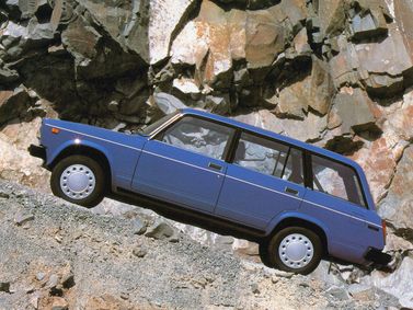 LADA (VAZ) 2104, Универсал 5 дв. — вид слева