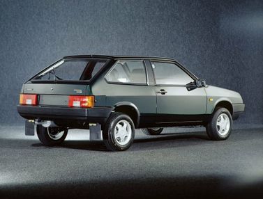 LADA (VAZ) 2108, Хэтчбек 3 дв. — вид сзади справа