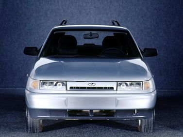 LADA (VAZ) 2111, Универсал 5 дв. — вид спереди