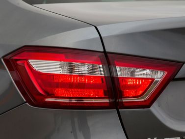 LADA (VAZ) Vesta I، سيدان Cross — المصباح الخلفي