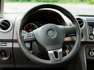 Volkswagen Amarok I، بيك أب بكابينة مزدوجة Double Cab — عجلة القيادة
