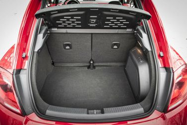 Volkswagen Beetle II (A5)، هاتشباك 3 أبواب — حجرة الأمتعة