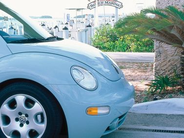 Volkswagen Beetle ط (A4)، قابلة للتحويل — منظر أمامي أيمن