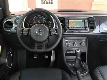 Volkswagen Beetle II (A5)، هاتشباك 3 أبواب — لوحة القيادة