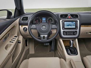Volkswagen Eos I Рестайлинг, Кабриолет — место водителя
