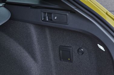 Volkswagen Golf ثامناً، واجون 5 أبواب — حجرة الأمتعة