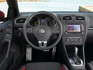 Volkswagen Golf سادساً، قابلة للتحويل — منطقة السائق