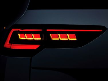 Volkswagen Golf فيس ليفت الثامن، واجون 5 أبواب — المصباح الخلفي