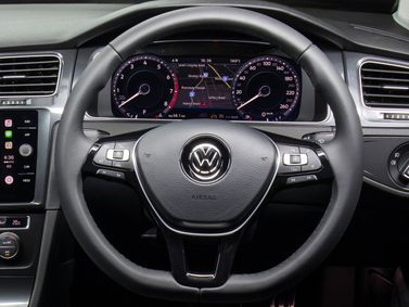 Volkswagen Golf فيس ليفت السابع، واجون 5 أبواب Alltrack — عجلة القيادة