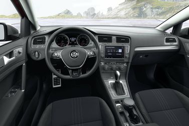 Volkswagen Golf سابعاً، واجون 5 أبواب Alltrack — لوحة القيادة