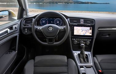 Volkswagen Golf فيس ليفت السابع، هاتشباك 5 أبواب — لوحة القيادة