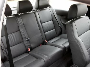 Volkswagen Golf GTI رابعاً، هاتشباك 3 أبواب — المقاعد الخلفية