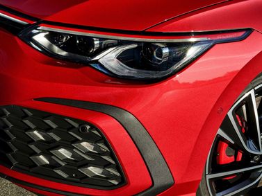 Volkswagen Golf GTI ثامناً، هاتشباك 5 أبواب — المصباح الأمامي