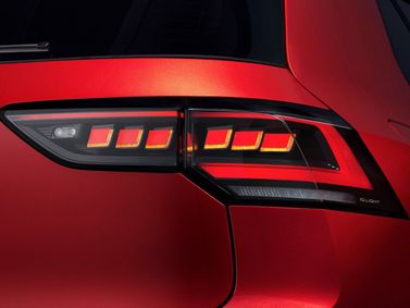 Volkswagen Golf GTI فيس ليفت الثامن، هاتشباك 5 أبواب — المصباح الخلفي