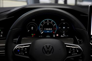 Volkswagen Golf R فيس ليفت الثامن، هاتشباك 5 أبواب — لوحة العدادات