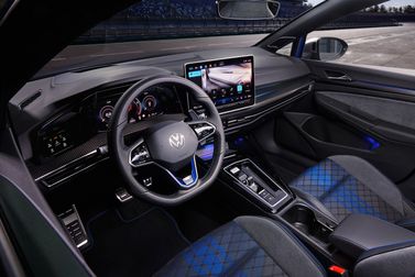 Volkswagen Golf R فيس ليفت الثامن، هاتشباك 5 أبواب — منطقة السائق