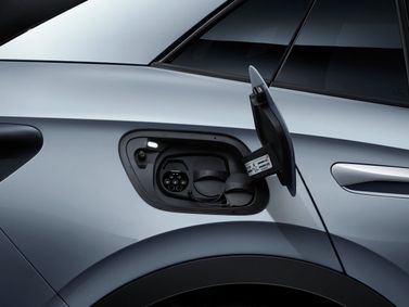 Volkswagen ID.4، دفع رباعي 5 أبواب Crozz — الجزء الخلفي من السيارة عن قرب