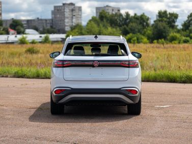 Volkswagen ID.4، دفع رباعي 5 أبواب X — منظر خلفي