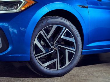 Volkswagen Jetta فيس ليفت السابع، سيدان — جنط العجلة