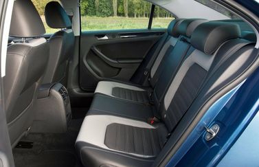 Volkswagen Jetta VI Рестайлинг, Седан — задние сиденья