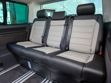 Volkswagen Multivan عملية فيس ليفت T6، ميني فان — المقاعد الخلفية